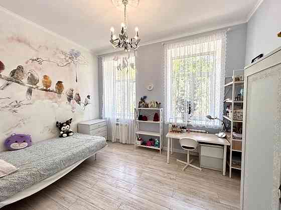 Продам добротный дом в центре Макеевка