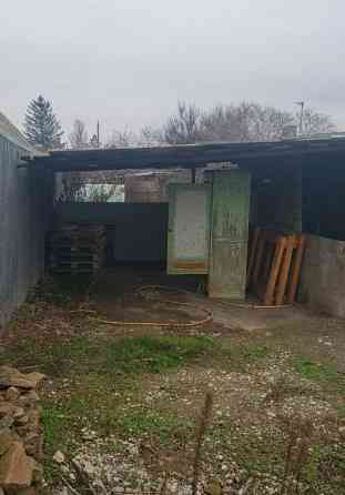 Дом в Ленинском районе города Донецка. Донецк