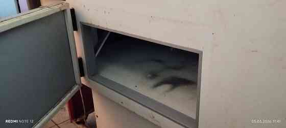 Продам холодильную витрину Донецк