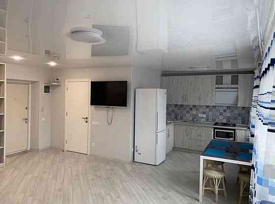 Сдается 2к квартира посуточно со всеми удобствами в самом центре. Ворошиловский район Донецк