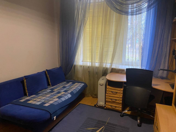 Продажа 3 комн ! По Ул Розы Люксембург Донецк