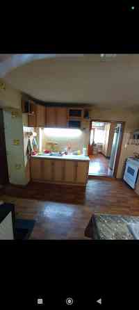 продам дом петровский р. 3300 мил р. 15 больница. Донецк