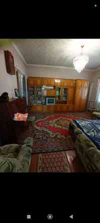 продам дом петровский р. 3300 мил р. 15 больница. Донецк