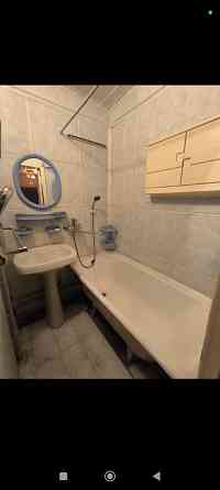 продам 3 к.кв. ворошил. р. школьный 6500 мил р торг. Донецк