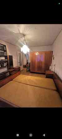 продам 3 к.кв. ворошил. р. школьный 6500 мил р торг. Донецк