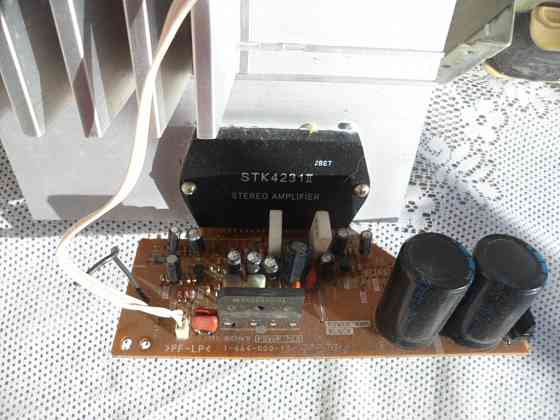 Усилитель стерео 100 Вт. Енакиево