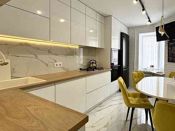 Сдаю 2 комнатную квартиру в Ворошиловском районе Донецк