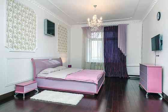 Сдаётся 3-х комнатная квартира с мебелью и ремонтом + гараж рядом с домом, Кировский район Донецк