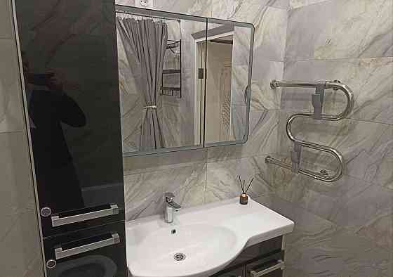 Сдаю двухкомнатную квартиру 56.0 м² город Донецк. Киевский район Донецк