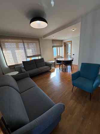 Предлагается в продажу 3 комнатная крупногабаритная квартира в Мариуполе. Мариуполь