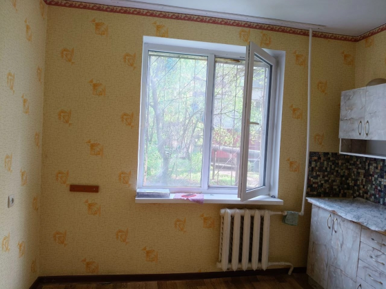 Продам 1 комнатную квартиру на Тихом Донецк