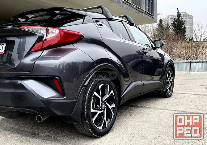 Продам Тойоту СHR год выпуска 2021 бензин атмосферный двигатель обьем 2л Донецк - изображение 4