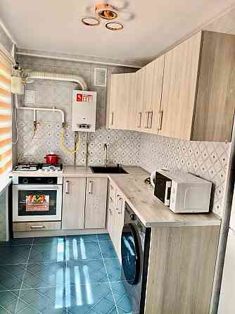 Сдам квартиру по суточно золотое кольцо центр Донецк