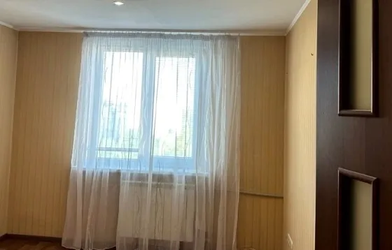 Продам 2к.кв. Петровский р-н. мкр.Тихий. Ориентир маг"Изюм". ул.Щипачева. Донецк