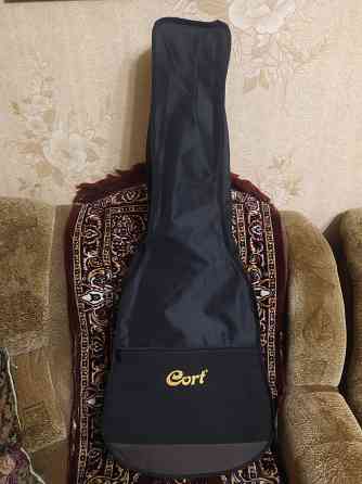 Акустическая гитара Cort с фирменными аксессуарами Макеевка