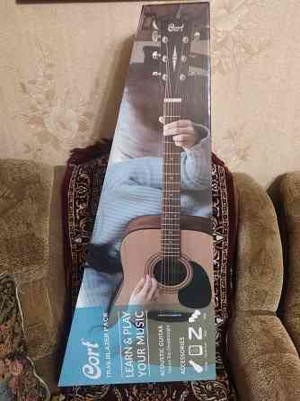 Акустическая гитара Cort с фирменными аксессуарами Макеевка