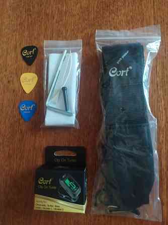 Акустическая гитара Cort с фирменными аксессуарами Макеевка