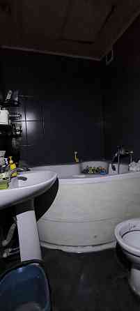 Продам 2 ком. кв- ру Гвардейка, 10 магазин. Макеевка