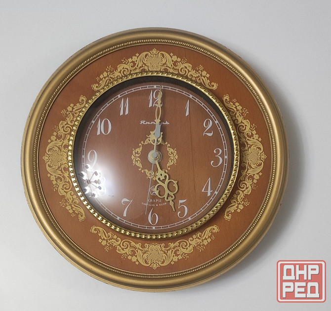 часы настенные кварцевые янтарь Донецк - изображение 1