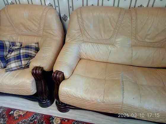 Продам диван натуральная кожа Макеевка