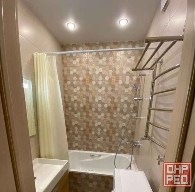 Ворошиловский район, проспект Ватутина/улица Артёма, Скай Сити, Парк кованых фигур Донецк - изображение 7