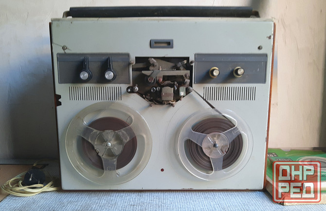 Катушечный магнитофон (ламповый) Снежеть - 301 Донецк - изображение 1
