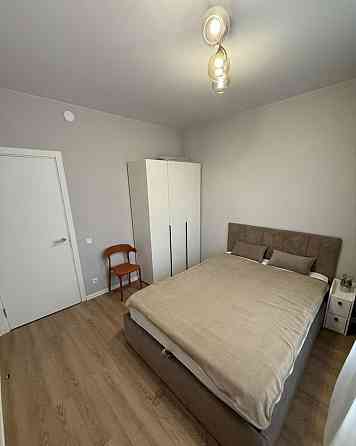 Cдaётся уютная двухкомнатная квартирa на длитeльный срoк в Калининском районе Донецк