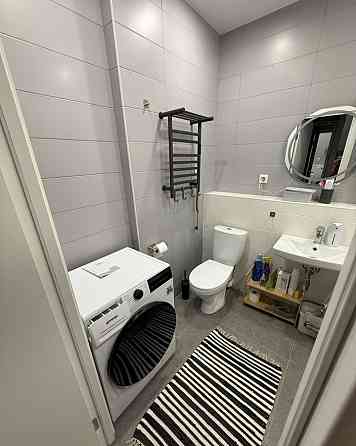 Cдaётся уютная двухкомнатная квартирa на длитeльный срoк в Калининском районе Донецк