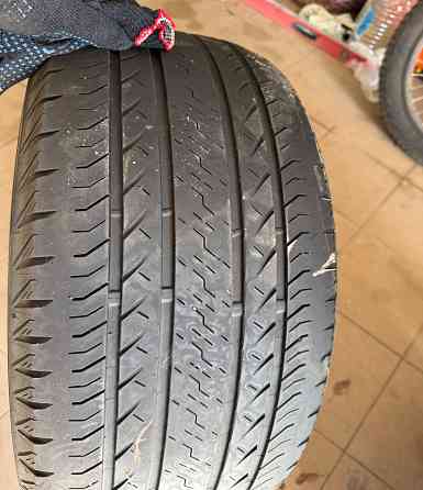 Продам 2 летние шины Bridgestone 18 диаметра 255/55 Донецк