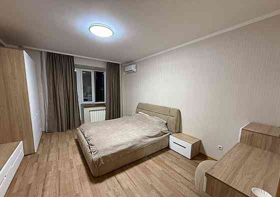 Сдается двухкомнатная в Ворошиловском районе, Гастроном Москва Донецк