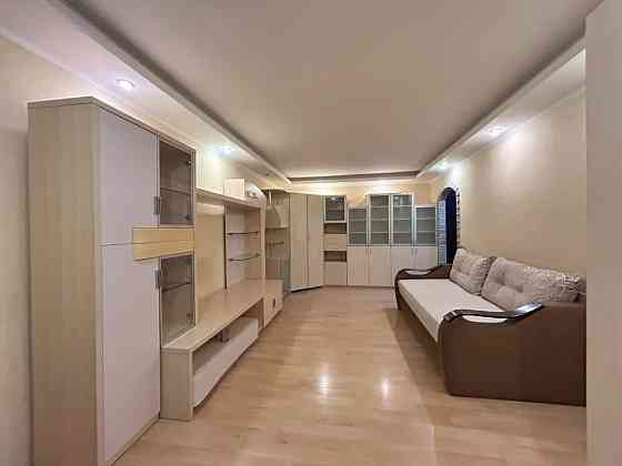 Сдам отличную 2-комнатную квартиру 55 м2 Буденовский район (Заперевальная), г. Донецк Донецк