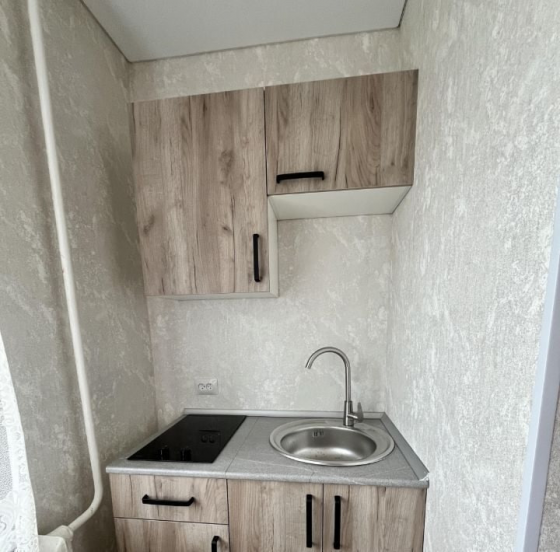 Сдается: 2 комнатная квартира Этаж: 2/5 Район: Будённовский, ориентир Караван Донецк