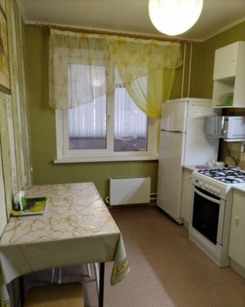 Сдается 1-комнатная квартира в городе Донецк, Киевский район, ориентир "Маяк". Донецк