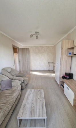 Сдаю двухкомнатную квартиру 49.0 м² этаж 3/5 город Донецк, Калининский район, проспект Дзержинского Донецк