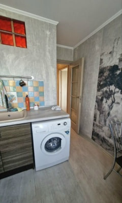 Сдаю двухкомнатную квартиру 49.0 м² этаж 3/5 город Донецк, Калининский район, проспект Дзержинского Донецк