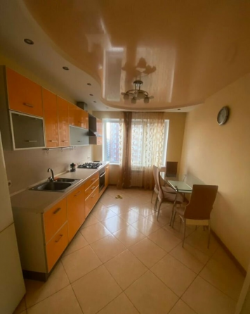 Сдам трехкомнатную квартиру в Куйбышевском районе Донецк