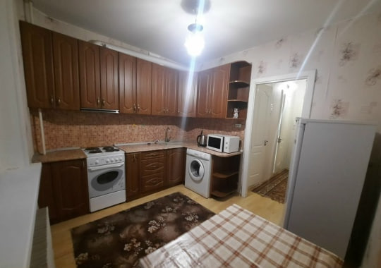 Сдаю однокомнатную квартиру 34.0 м² этаж 4, город Донецк, Ворошиловский район, ориентир Гастроном Донецк