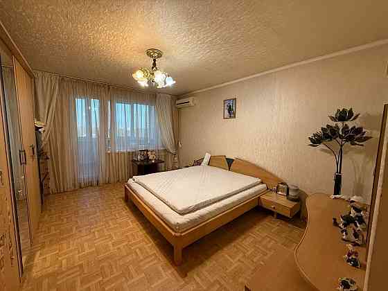 Продам 4х ком. 2х уровневую квартиру 93 м кв. с кухней 13 м кв. на Заперевальной Донецк