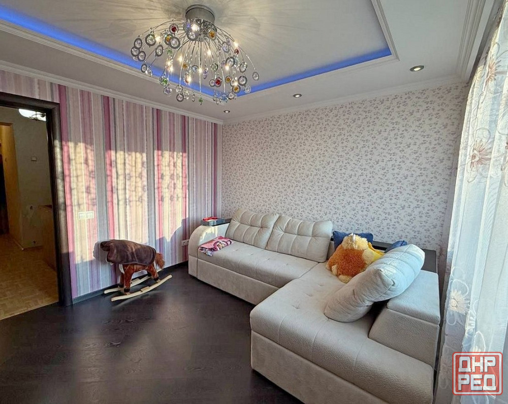 Продам 4х ком. 2х уровневую квартиру 93 м кв. с кухней 13 м кв. на Заперевальной Донецк - изображение 1