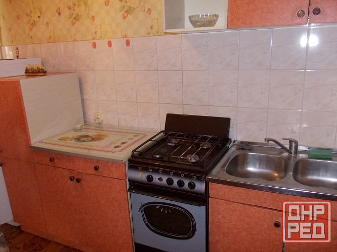 сдам 1-к.кв. Артема ж\д 17 000 рублей Донецк - изображение 1