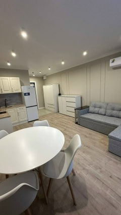 Сдается уютная однокомнатная квартира-студия в Ленинском районе, ориентир Ленинский проспект. Донецк