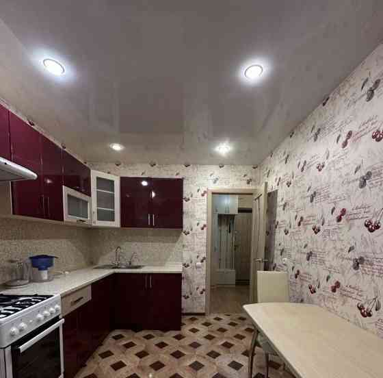 Сдаётся уютная однокомнатная квартира на 3 этаже кирпичного дома, в Киевский районе жд Донецк