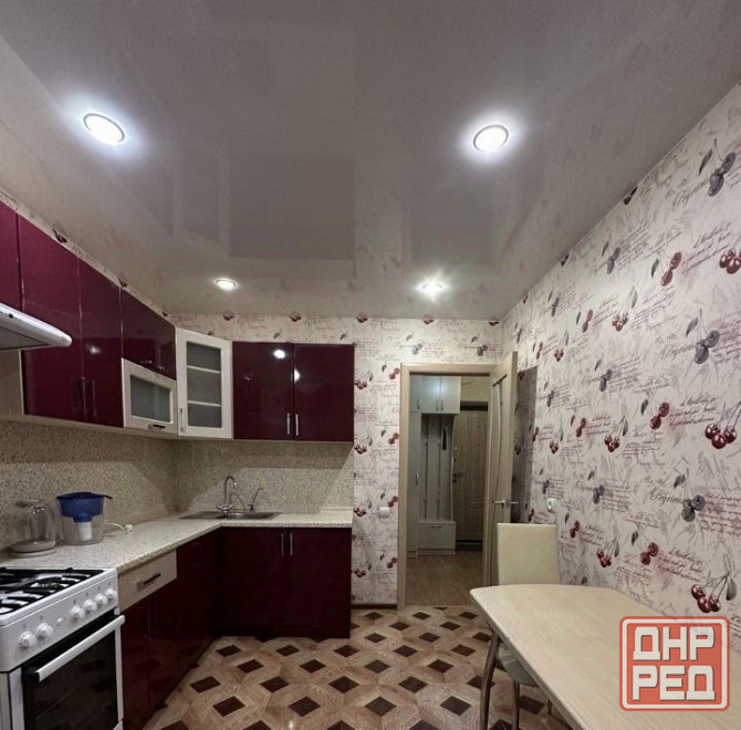 Сдаётся уютная однокомнатная квартира на 3 этаже кирпичного дома, в Киевский районе жд Донецк - изображение 1