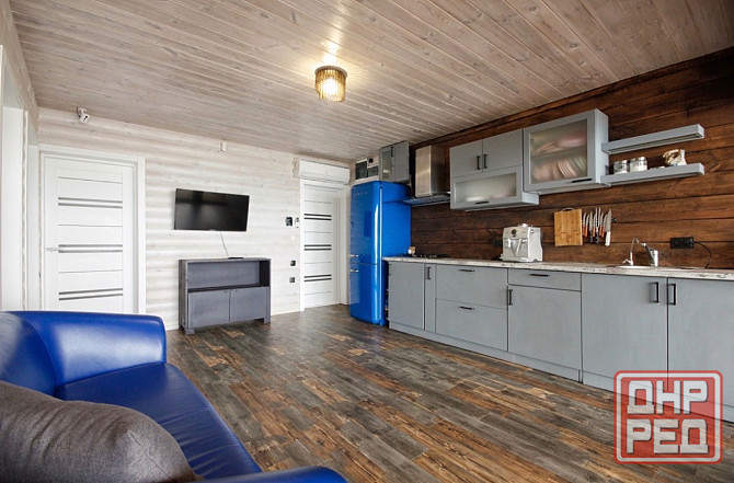 Коттедж на берегу моря. Все удобства. Посуточная аренда. Центральный пляж Урзуф - изображение 3