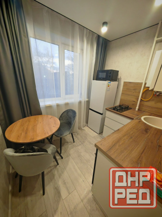 Сдам 1комнатную квартиру 32кв.м просторная светлая. По адресу Артема ул, 116А Донецк - изображение 2