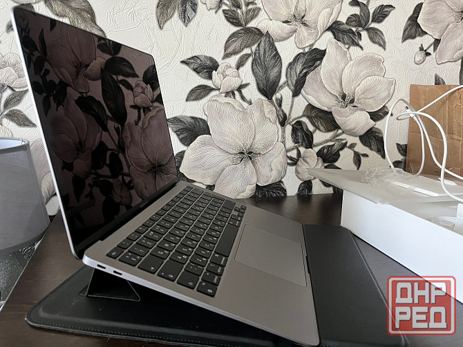 Apple MacBook Air 13" 2020 M1/8 Гб/256 Гб Макеевка - изображение 2
