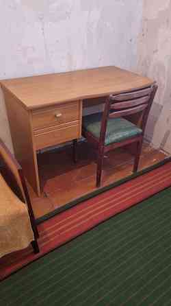 Продам письменный стол, Польша. Макеевка