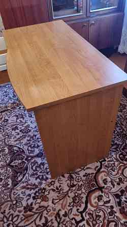 Продам письменный стол, Польша. Макеевка
