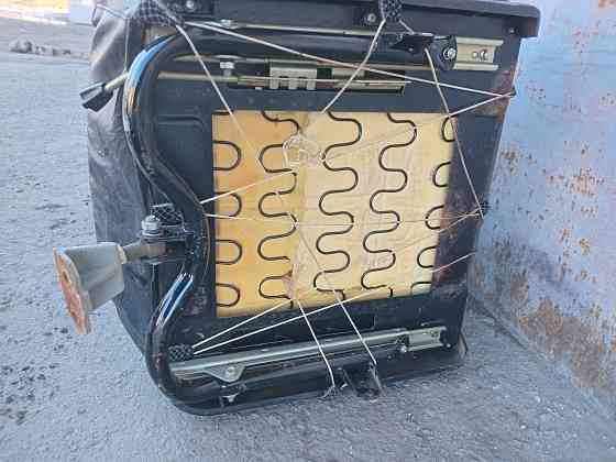 Продаю комплект сидений на волгу 31105 Донецк