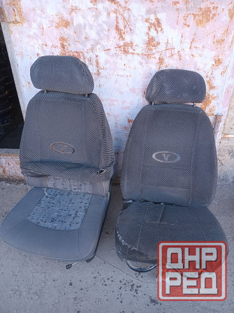 Продаю комплект сидений на волгу 31105 Донецк - изображение 2